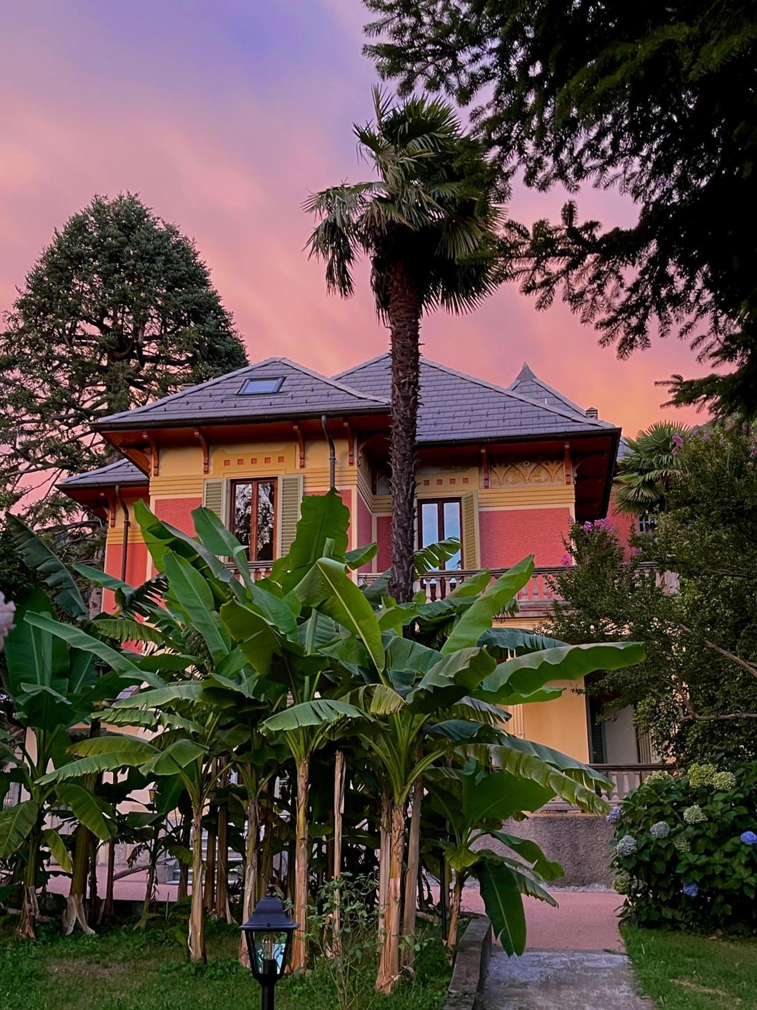 Villa Del Castanar Maccagno 外观 照片